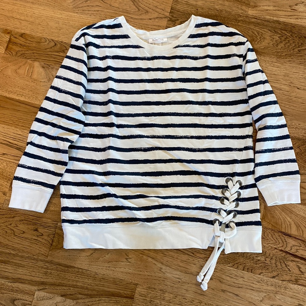 Great oversized Motherhood Maternity sweatshirt size large